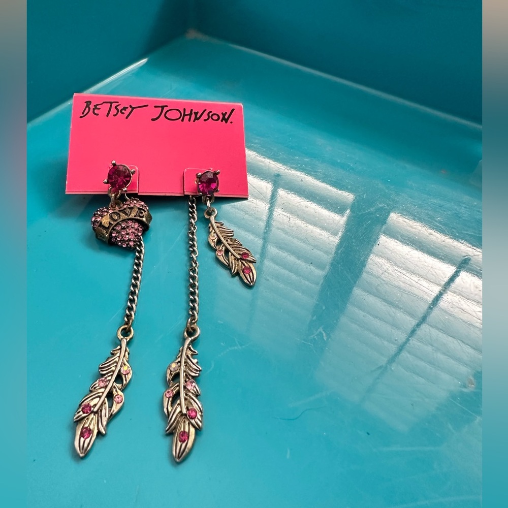 Betsey Johnson Lady Luck Collection LOVE Heart & Feather Drop Earrings.
